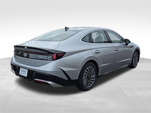 New 2025 Hyundai Sonata SEL FWD image 8