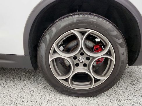 Used 2022 Alfa Romeo Stelvio Sprint image 9