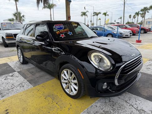 Used 2016 MINI Cooper Clubman FWD image 3