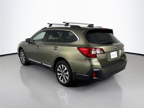 Used 2019 Subaru Outback 3.6R Touring w/ Popular Package #3A AWD/4WD image 3