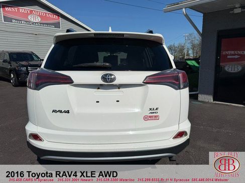 Used 2016 Toyota RAV4 XLE AWD/4WD image 8