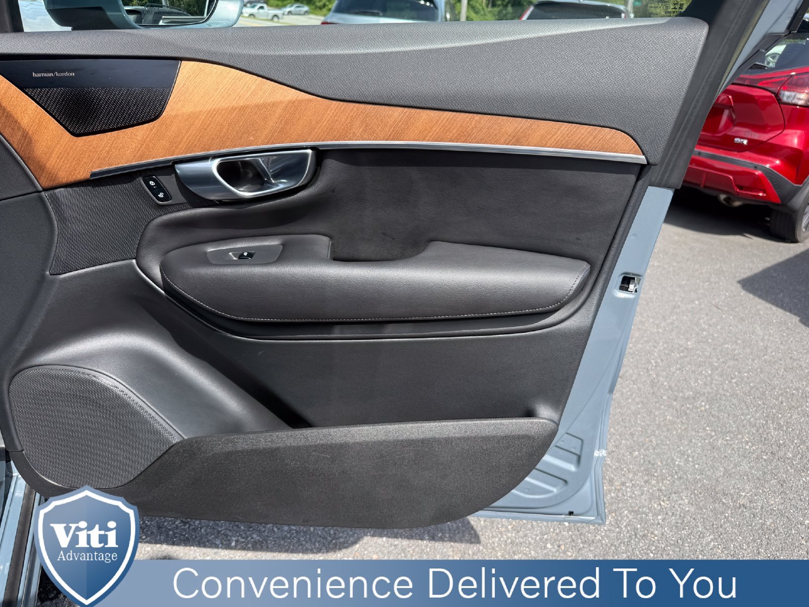 Used 2023 Volvo XC90 B6 Plus w/ Protection Package Premier AWD/4WD image 29