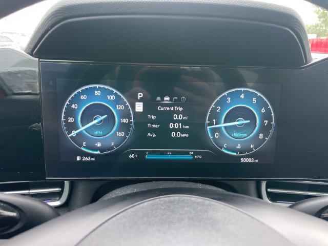Used 2025 Hyundai Elantra SEL FWD image 9