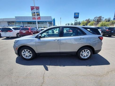 Used 2024 Chevrolet Equinox LS w/ LPO, Floor Liner Package FWD image 5