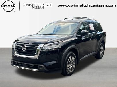 Used 2023 Nissan Pathfinder SL
