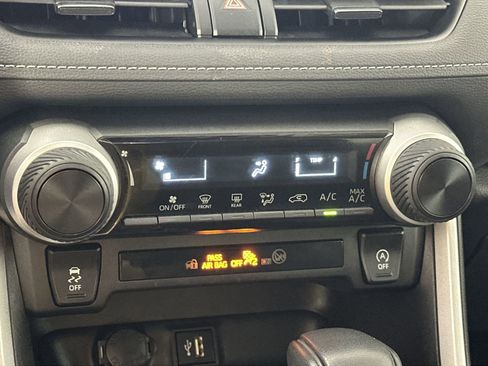 Used 2024 Toyota RAV4 LE image 19