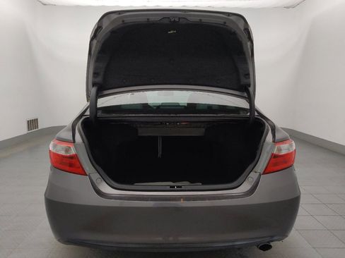 Used 2017 Toyota Camry XLE w/ Moonroof Package image 29