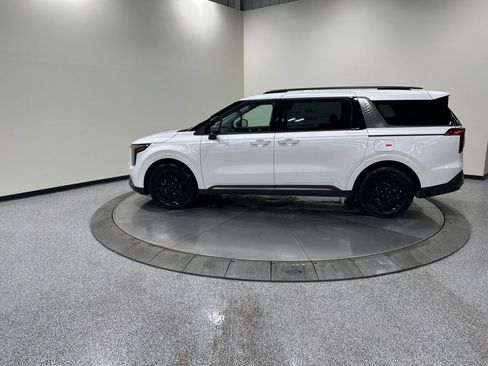 New 2026 Kia Carnival SX image 8