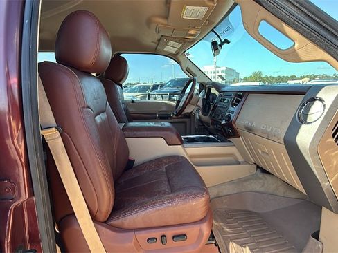 Used 2012 Ford F350 King Ranch w/ King Ranch w/Chrome Pkg image 34