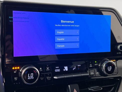 New 2026 Toyota Highlander Platinum image 28