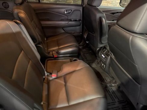 Used 2021 Honda Pilot Touring image 31