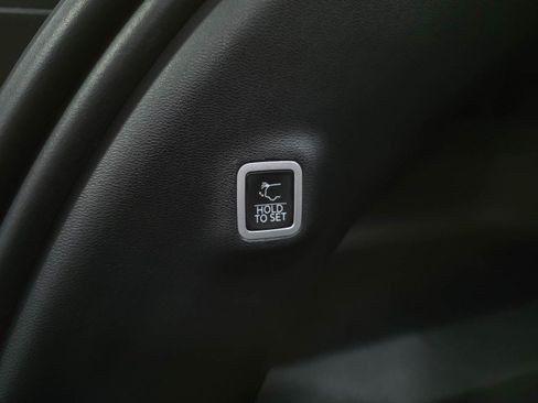Used 2024 Jeep Wagoneer Launch Edition AWD/4WD image 40