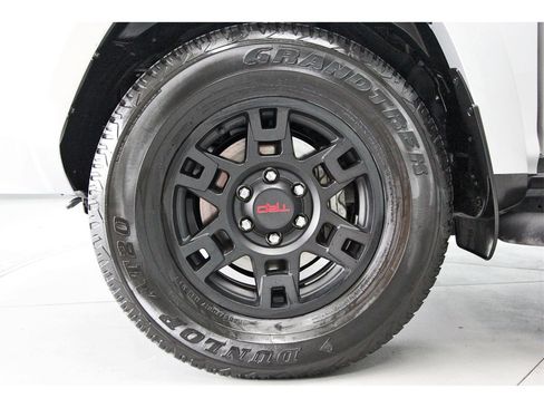 Used 2024 Toyota 4Runner SR5 image 29