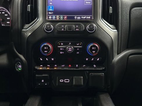 Used 2020 Chevrolet Silverado 1500 LTZ w/ LTZ Premium Package image 25