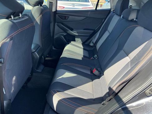 Used 2019 Subaru Crosstrek 2.0i Premium w/ Moonroof Package AWD/4WD image 15