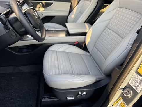 New 2026 Lincoln Nautilus Reserve w/ Jet Appearance Package image 17