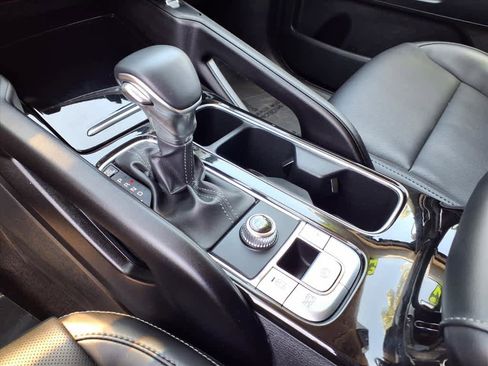 Used 2025 Kia Telluride S FWD image 16