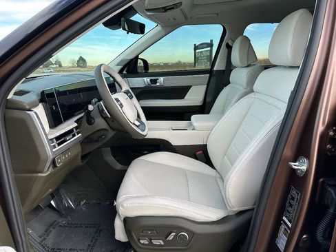 Used 2025 Hyundai Santa Fe Calligraphy image 20