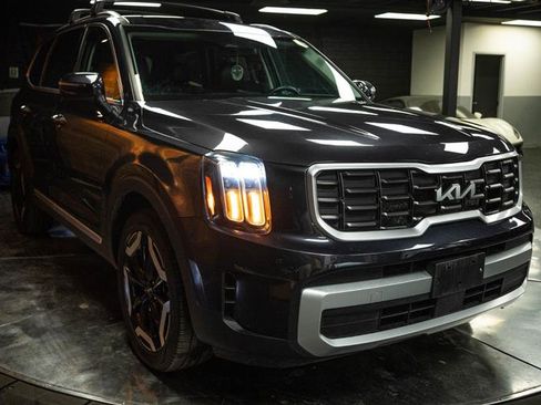 Used 2025 Kia Telluride S AWD/4WD image 5
