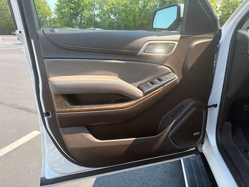Used 2019 GMC Yukon Denali w/ Denali Ultimate Package AWD/4WD image 18