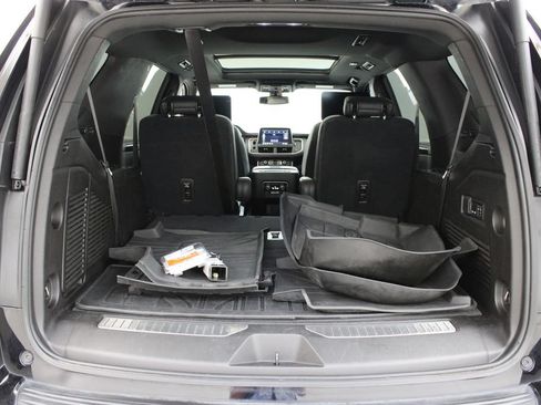 Used 2021 Chevrolet Tahoe RST w/ Luxury Package RWD image 30
