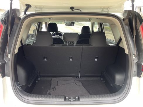 Used 2025 Kia Soul LX w/ LX Technology Package image 10