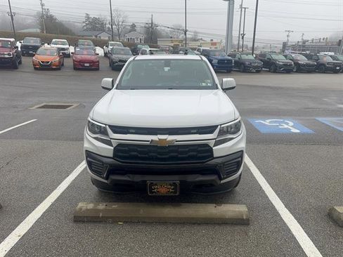 Used 2021 Chevrolet Colorado W/T w/ Custom Special Edition image 2