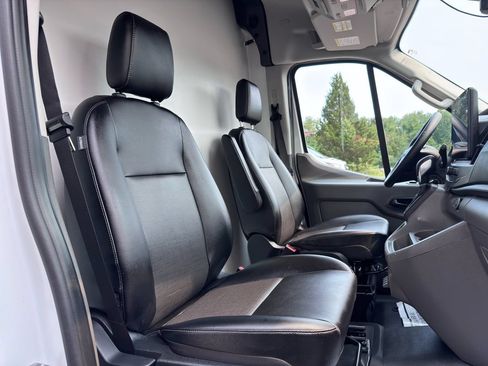 Used 2024 Ford Transit 250 148 Medium Roof w/ Upfitter Package RWD image 30