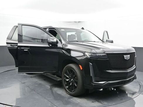 Used 2024 Cadillac Escalade Sport Platinum w/ LPO, ONYX Package image 57