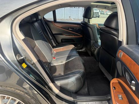 Used 2010 Lexus LS 460 image 22