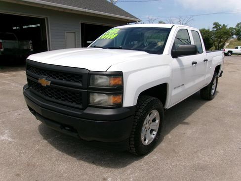 Used 2014 Chevrolet Silverado 1500 W/T w/ Trailering Package AWD/4WD image 2
