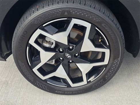 Used 2024 Hyundai Santa Cruz Limited image 7