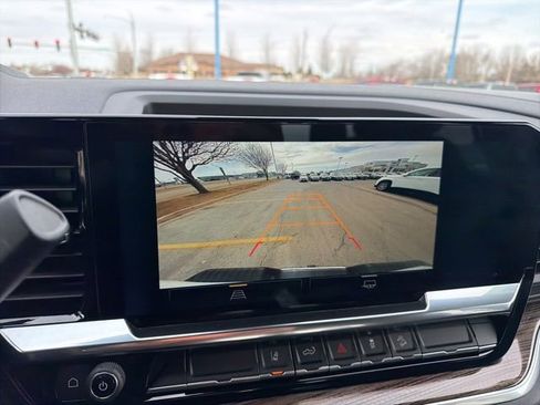 Used 2025 Chevrolet Silverado 2500 LT image 28