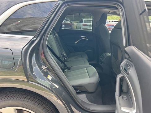 New 2025 Audi Q5 Premium Plus image 27