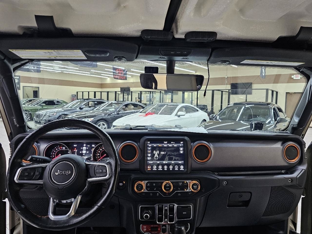 Used 2020 Jeep Gladiator Mojave AWD/4WD image 24