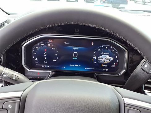 New 2026 Chevrolet Silverado 1500 RST AWD/4WD image 11