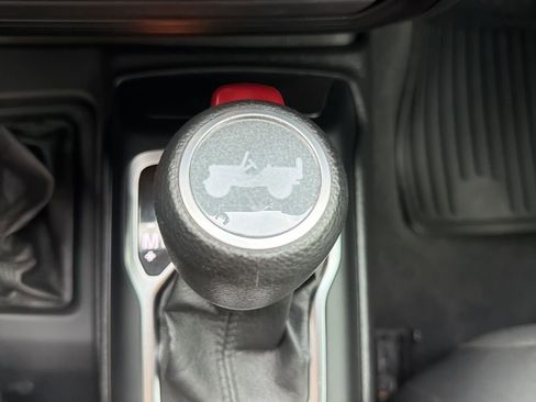 Used 2021 Jeep Wrangler Sport S image 49