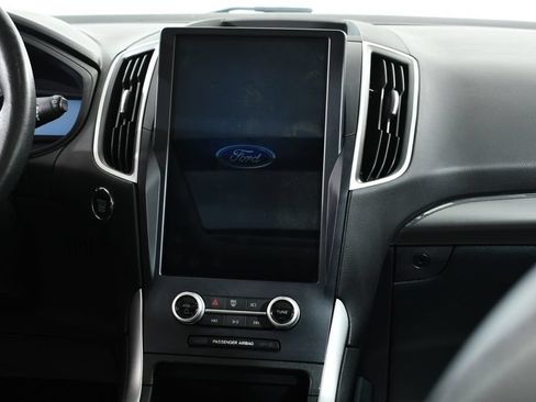 Used 2022 Ford Edge SEL w/ Convenience Package AWD/4WD image 9