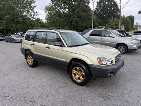 Used 2003 Subaru Forester 2.5X AWD/4WD image 4