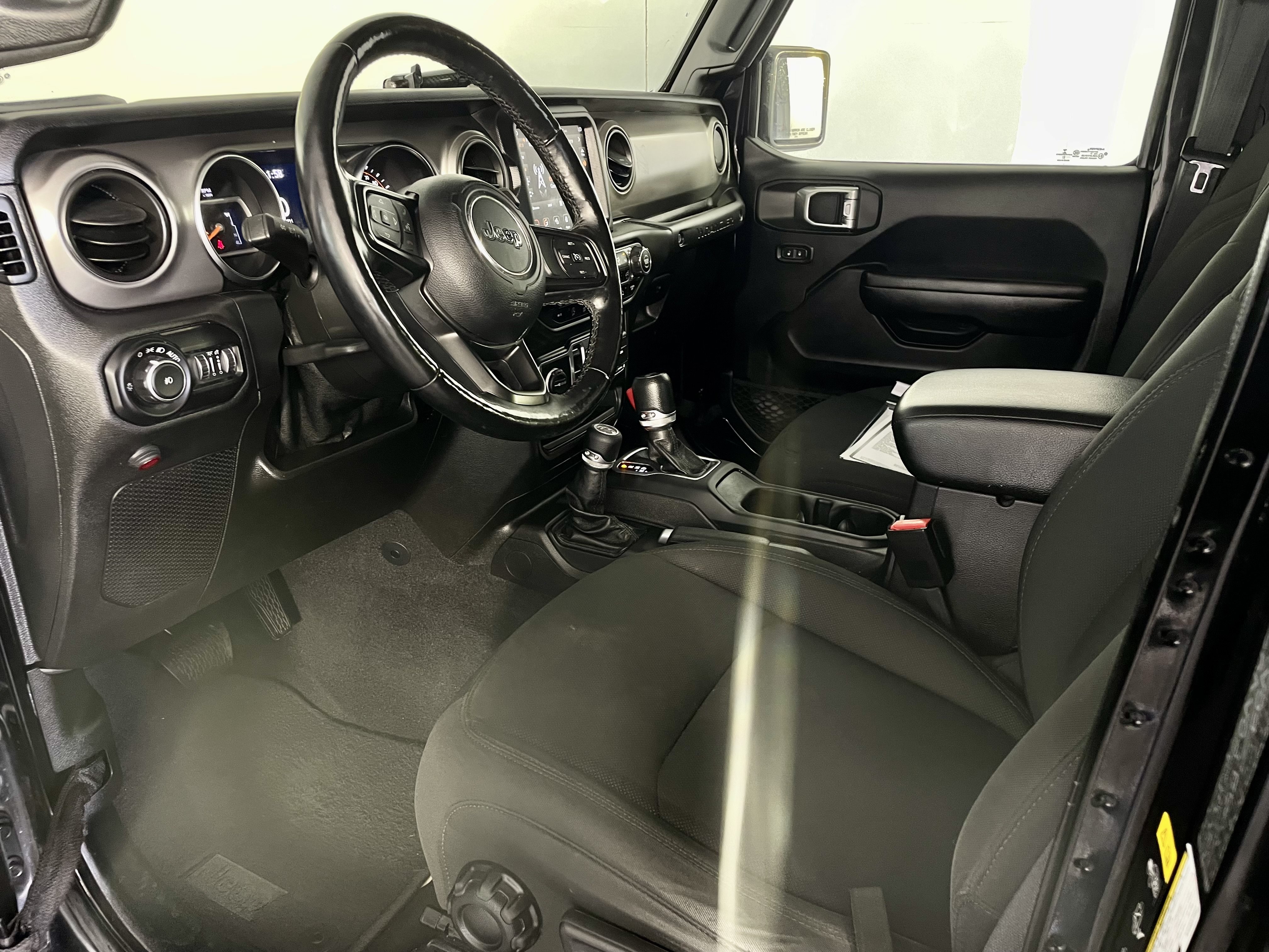 Used 2021 Jeep Wrangler Unlimited Sport AWD/4WD image 8