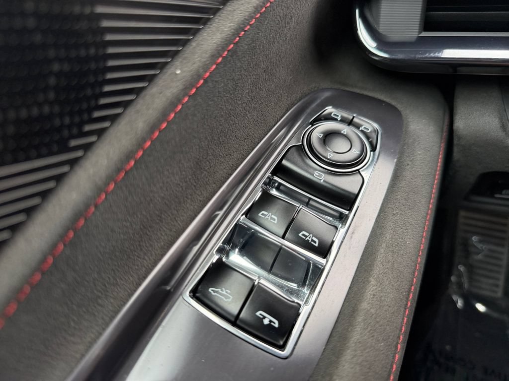 Used 2024 Chevrolet Corvette Stingray Premium Conv w/ Z51 Performance Package RWD image 26