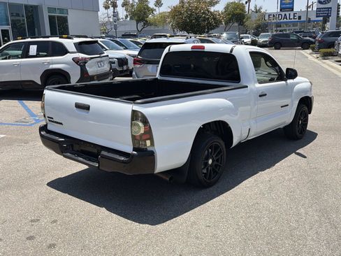 Used 2014 Toyota Tacoma 2WD Regular Cab image 4