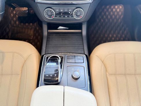 Used 2017 Mercedes-Benz GLS 450 4MATIC image 49