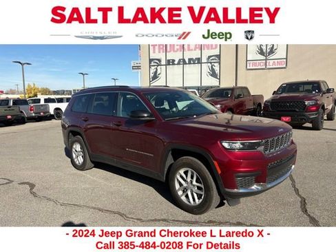 Used 2024 Jeep Grand Cherokee L Laredo image 1