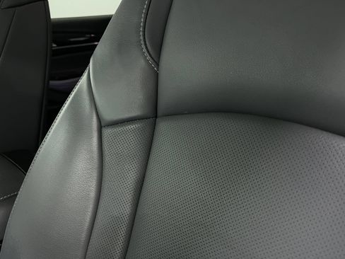 Used 2020 Buick Enclave Essence AWD/4WD image 16