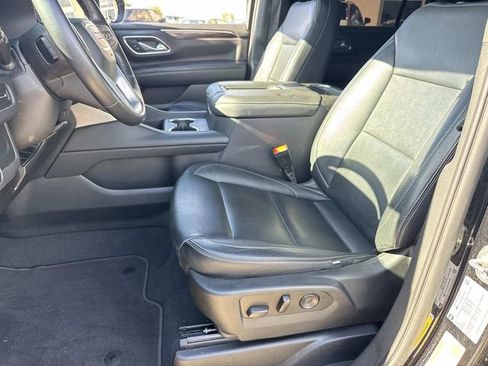 Used 2022 GMC Yukon XL SLE w/ Gmc Pro Safety Plus Package RWD image 19