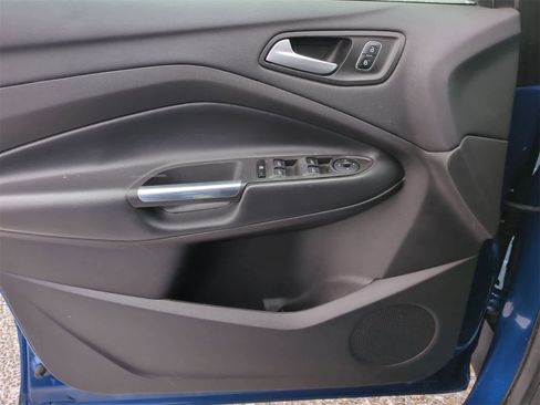 Used 2018 Ford Escape SE image 30