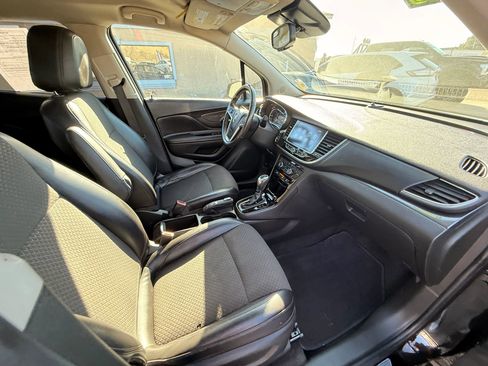 Used 2021 Buick Encore Preferred w/ Safety Package image 16