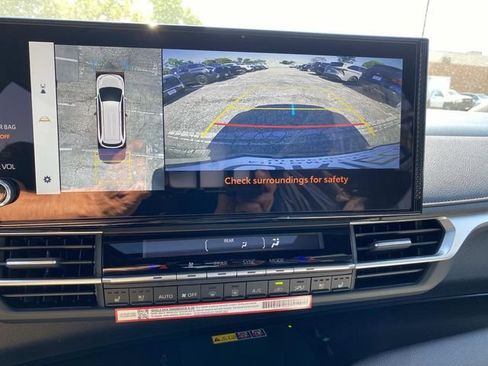 New 2026 Toyota Sienna Platinum AWD/4WD image 12