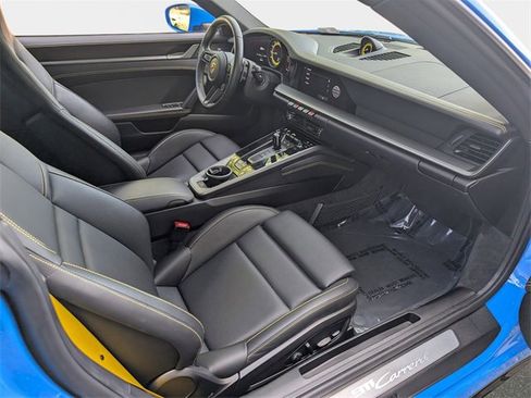 Used 2023 Porsche 911 Carrera image 15
